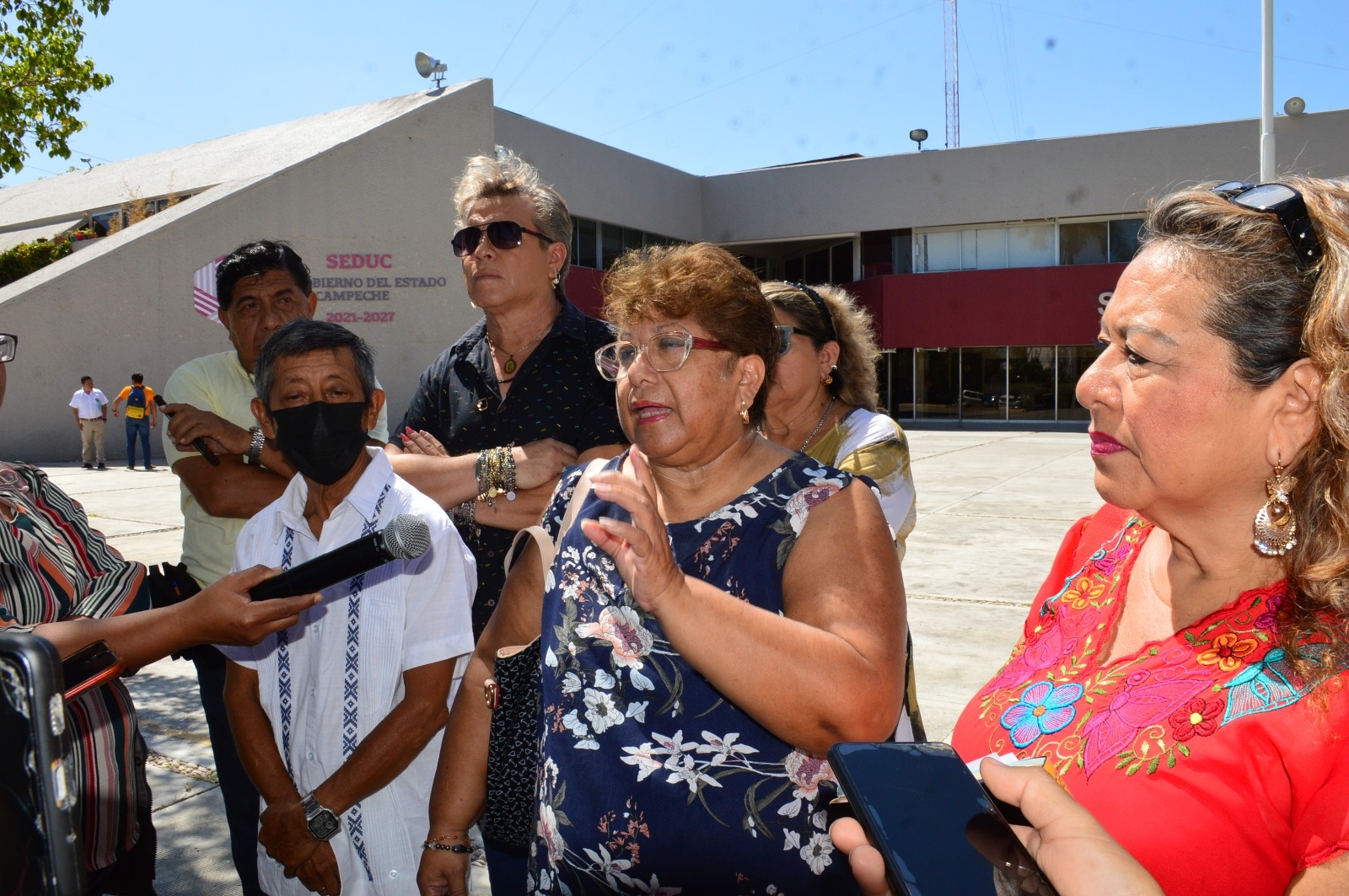Docentes van en contra de Trinidad Contreras, administradora de la Casa del Maestro Jubilado