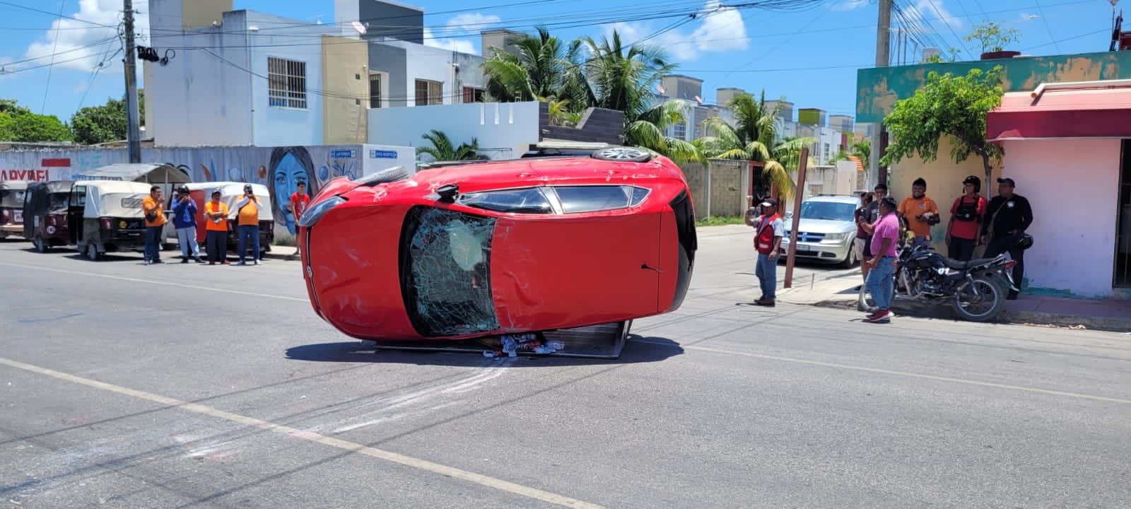 El aparatoso accidente ocurrido en la Supermanzana 253