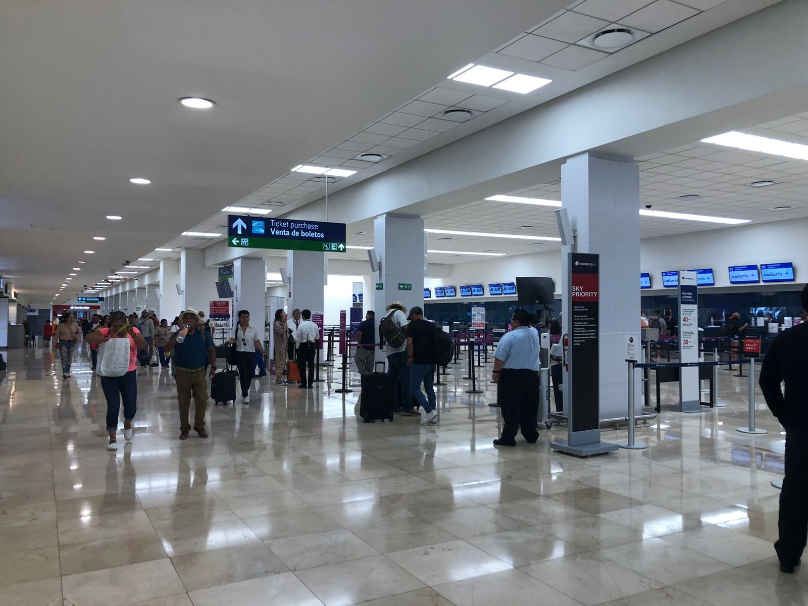 Los vuelos mañaneros fueron para la Ciudad de México