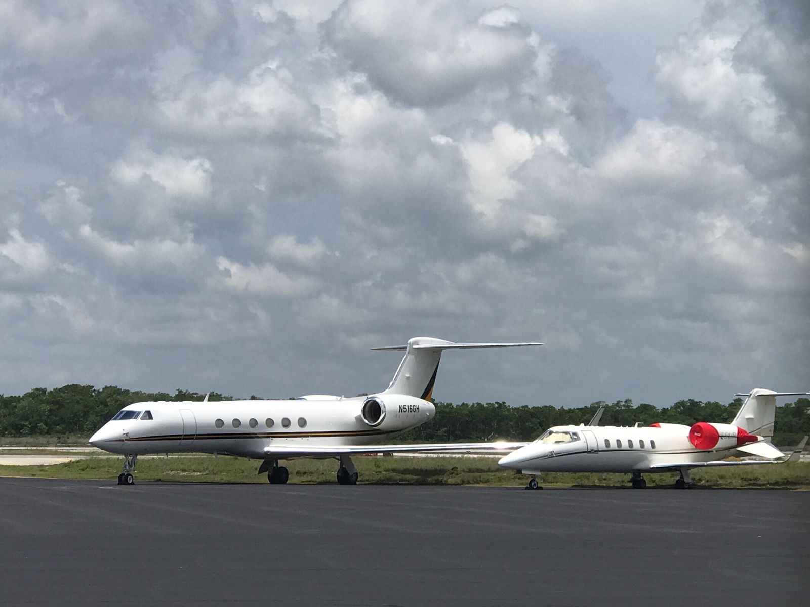 El mandatario aclaró que no es que se cierre siempre el Aeropuerto de Cancún