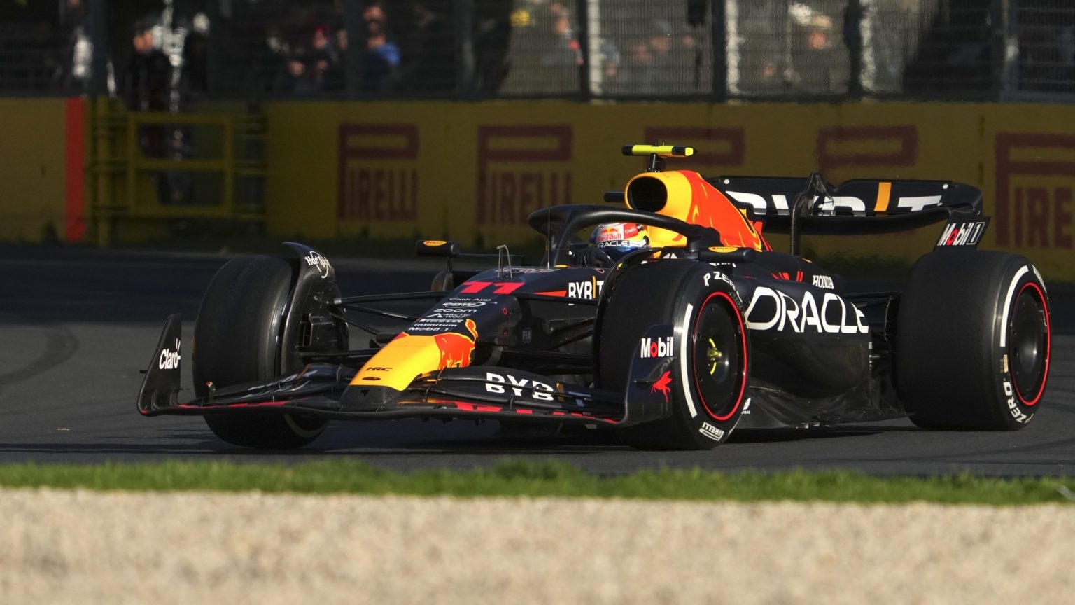 El 15 de julio, el piloto mexicano de Red Bull será el encargado del primer Showrun de la F1 en la capital española.