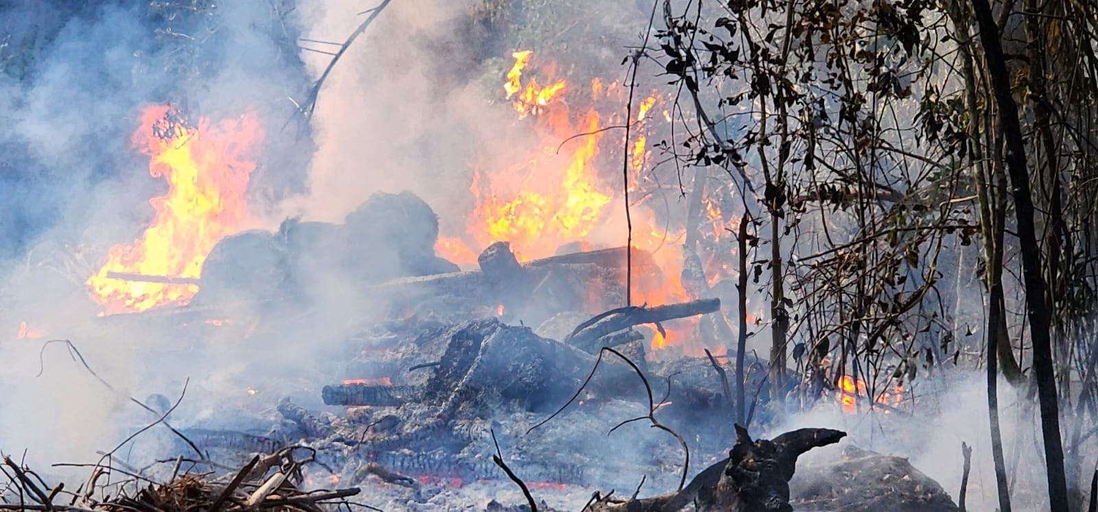 Bomberos atendieron conato de incendio en Cozumel Bomberos atendieron conato de incendio en Cozumel