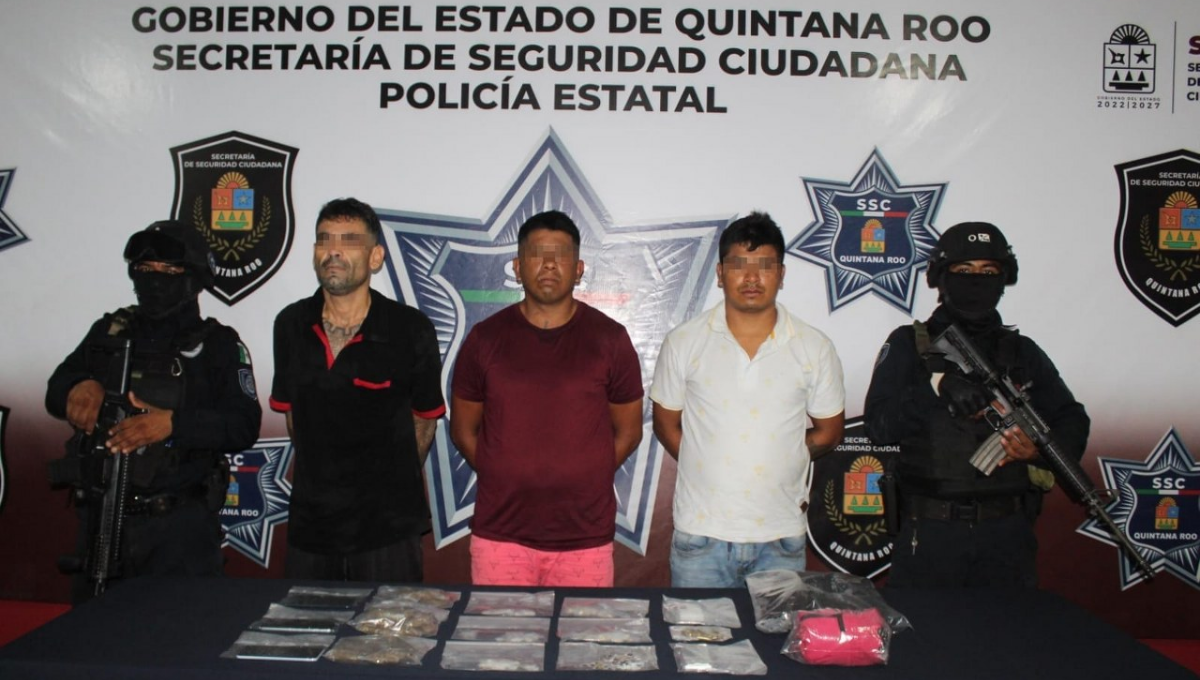 Transportaban en un auto 116 bolsas con estupefacientes