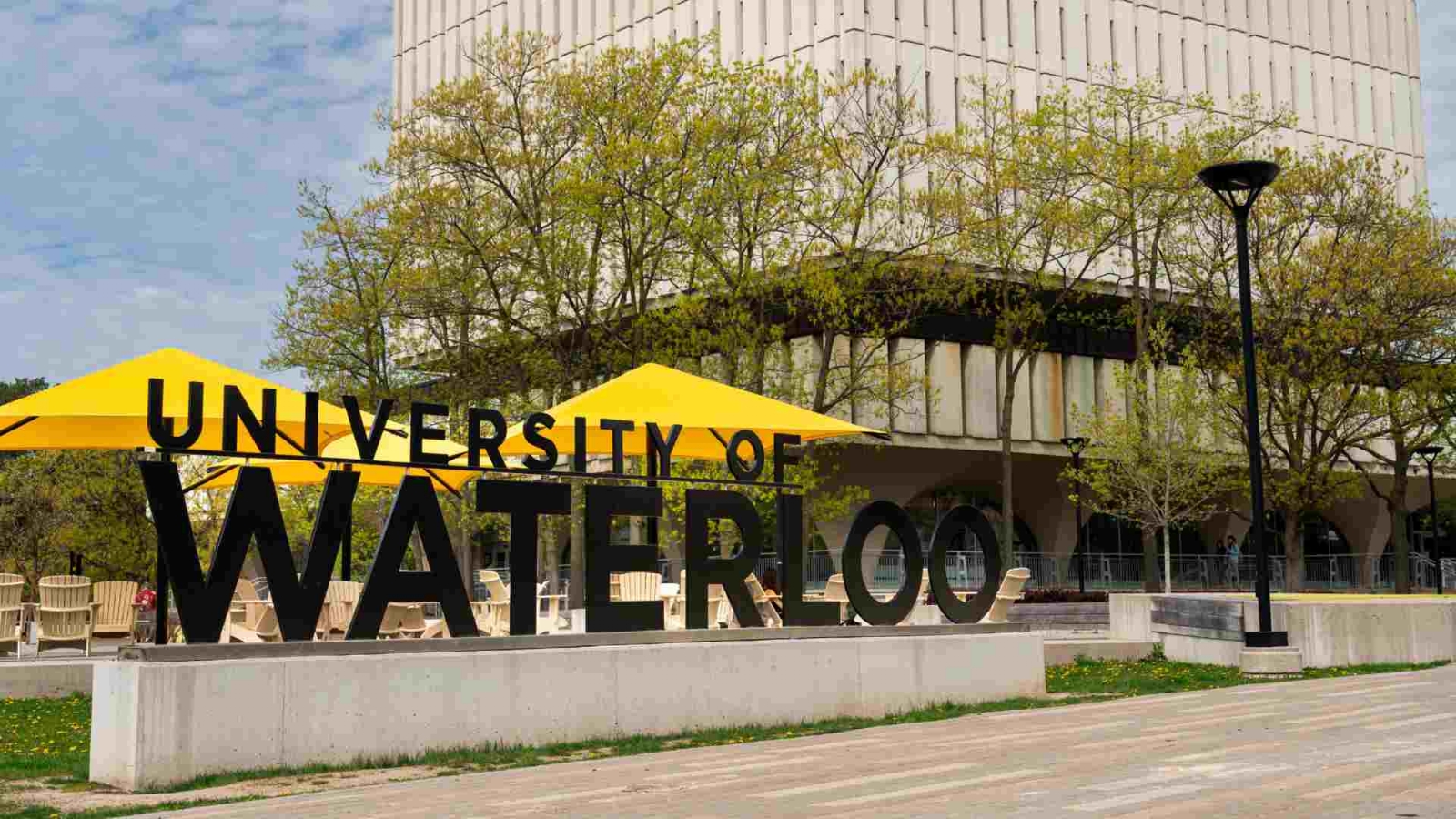 La policía de Waterloo, Canadá, detuvo a un sospechoso, aun se desconoce el motivo del ataque La policía de Waterloo, Canadá, detuvo a un sospechoso, aun se desconoce el motivo del ataque