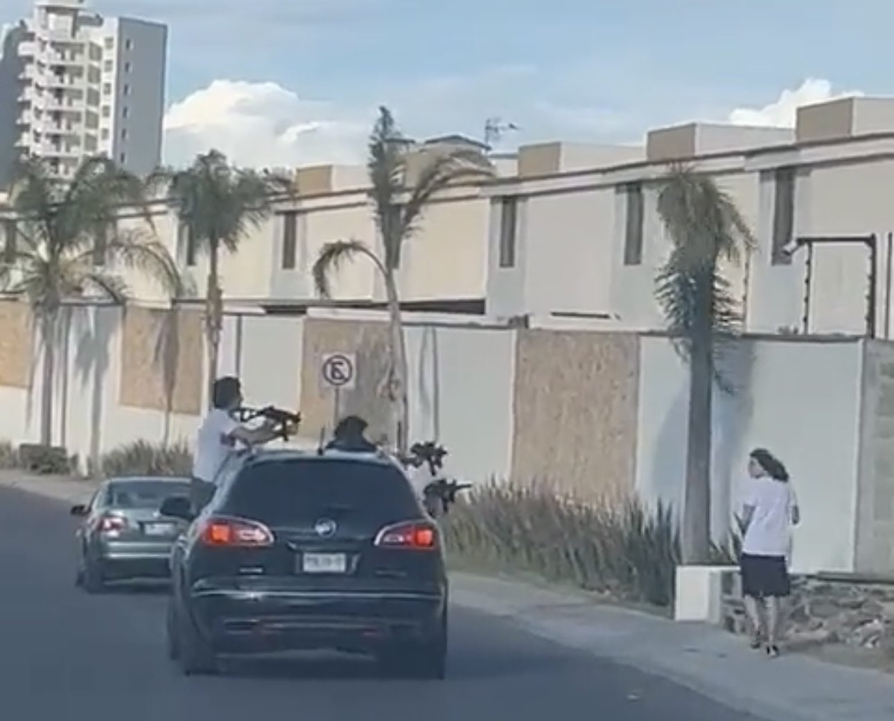 Vecinos de la zona residencial de Juriquilla pensaron que eran un grupo armado Vecinos de la zona residencial de Juriquilla pensaron que eran un grupo armado