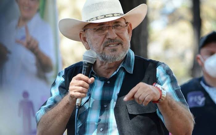 Asesinan a Hipólito Mora