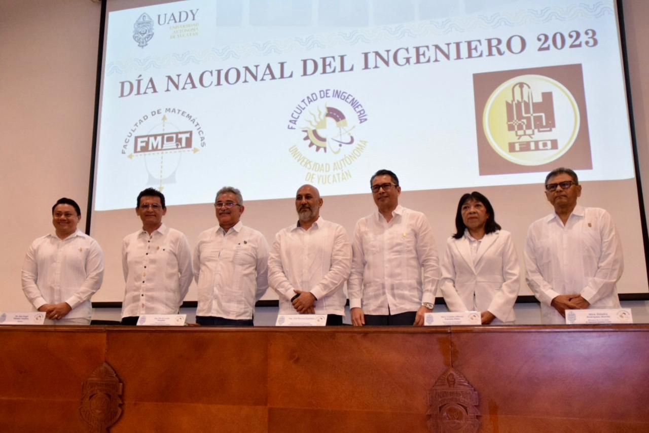 La ceremonia se realizó en la Facultad de Ingeniería de la UADY La ceremonia se realizó en la Facultad de Ingeniería de la UADY