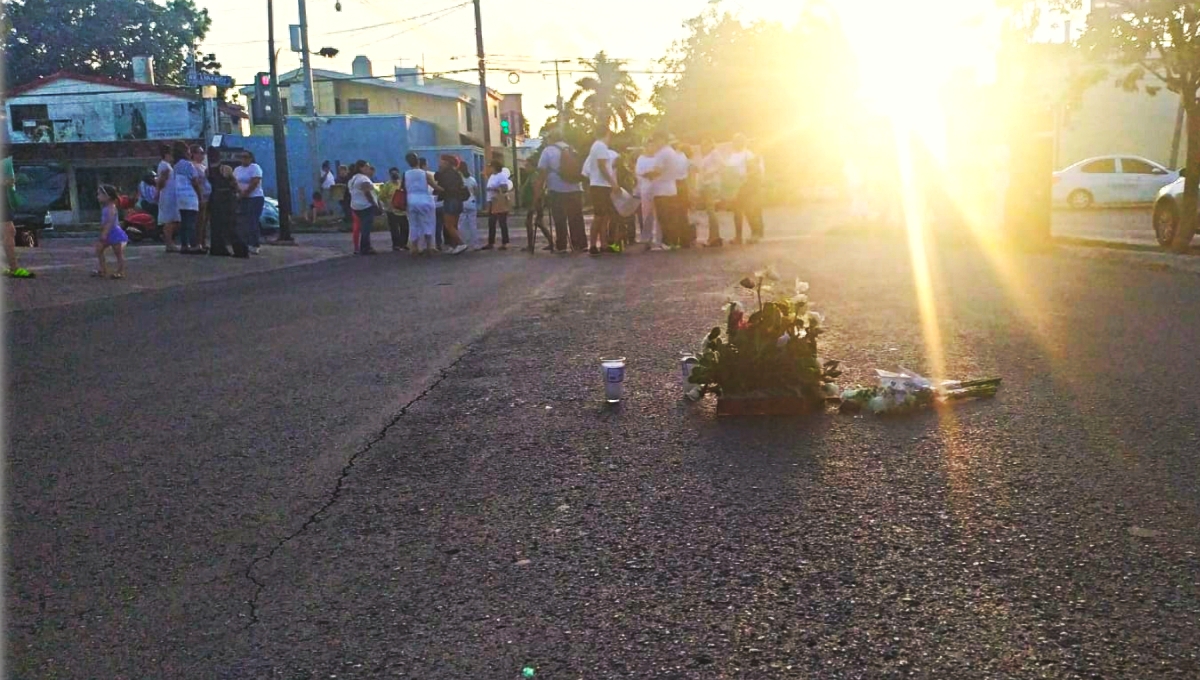 El pequeño se dedicaba a hacer malabares en la esquina de la avenida Líbano