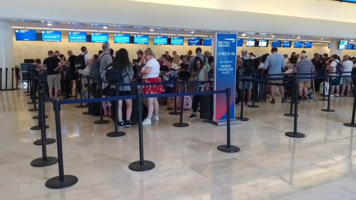 En la mañana fue cuando se presentó mayor afluencia en casi todos los pasillos de las diferentes terminales