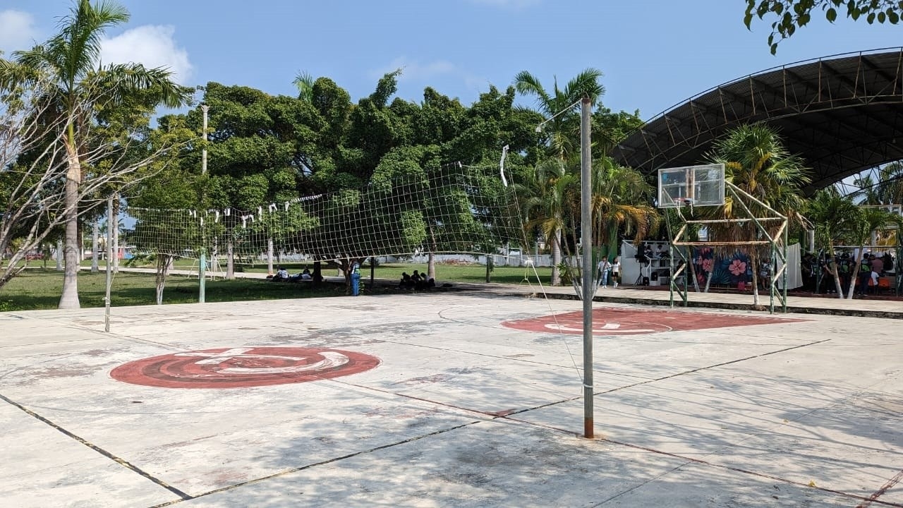 Las zonas recreativas del plantel lucen en malas condiciones para las prácticas paraescolares Las zonas recreativas del plantel lucen en malas condiciones para las prácticas paraescolares
