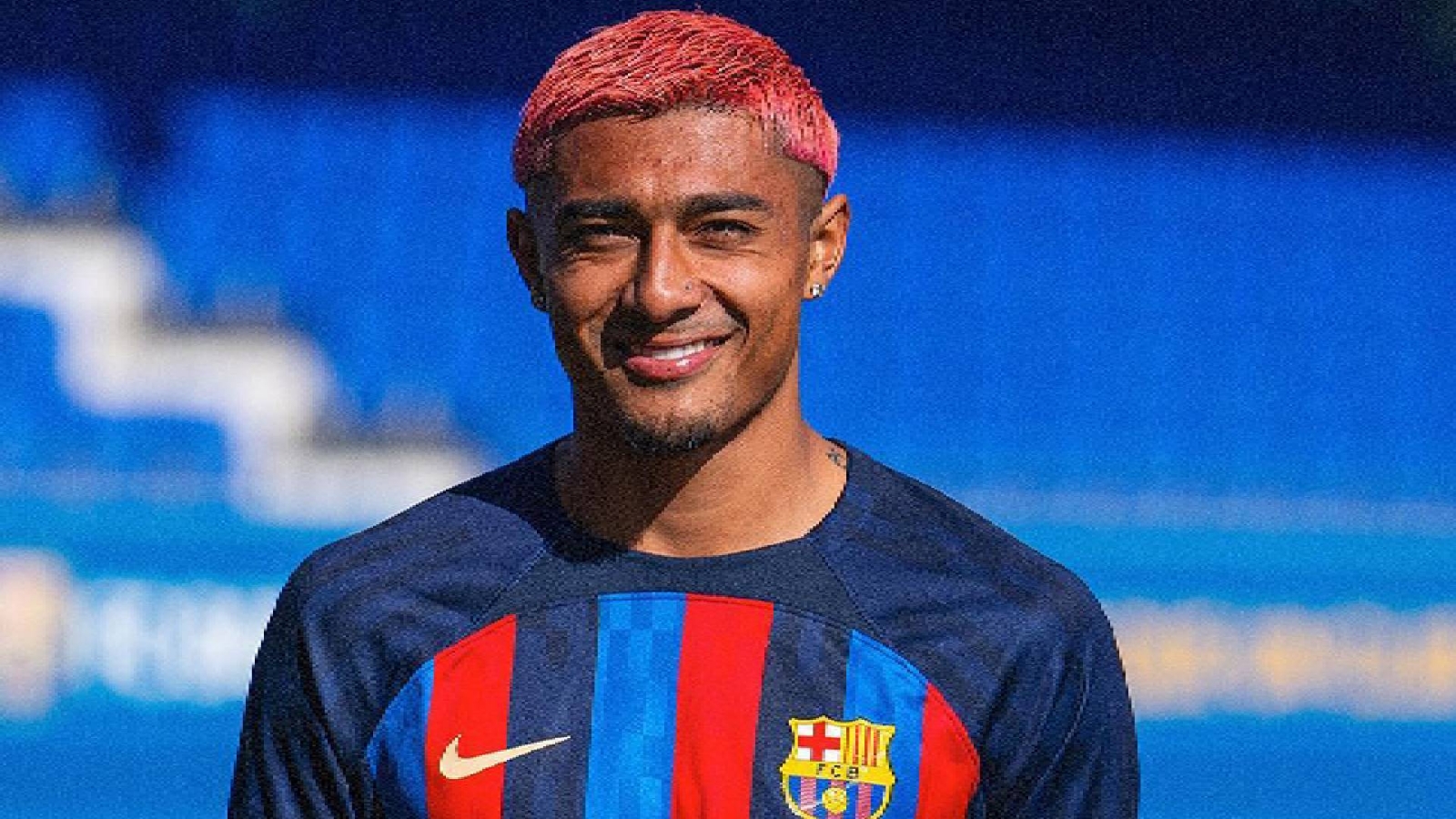 Julián Araujo debutó en el partido de despedida de Andrés Iniesta
