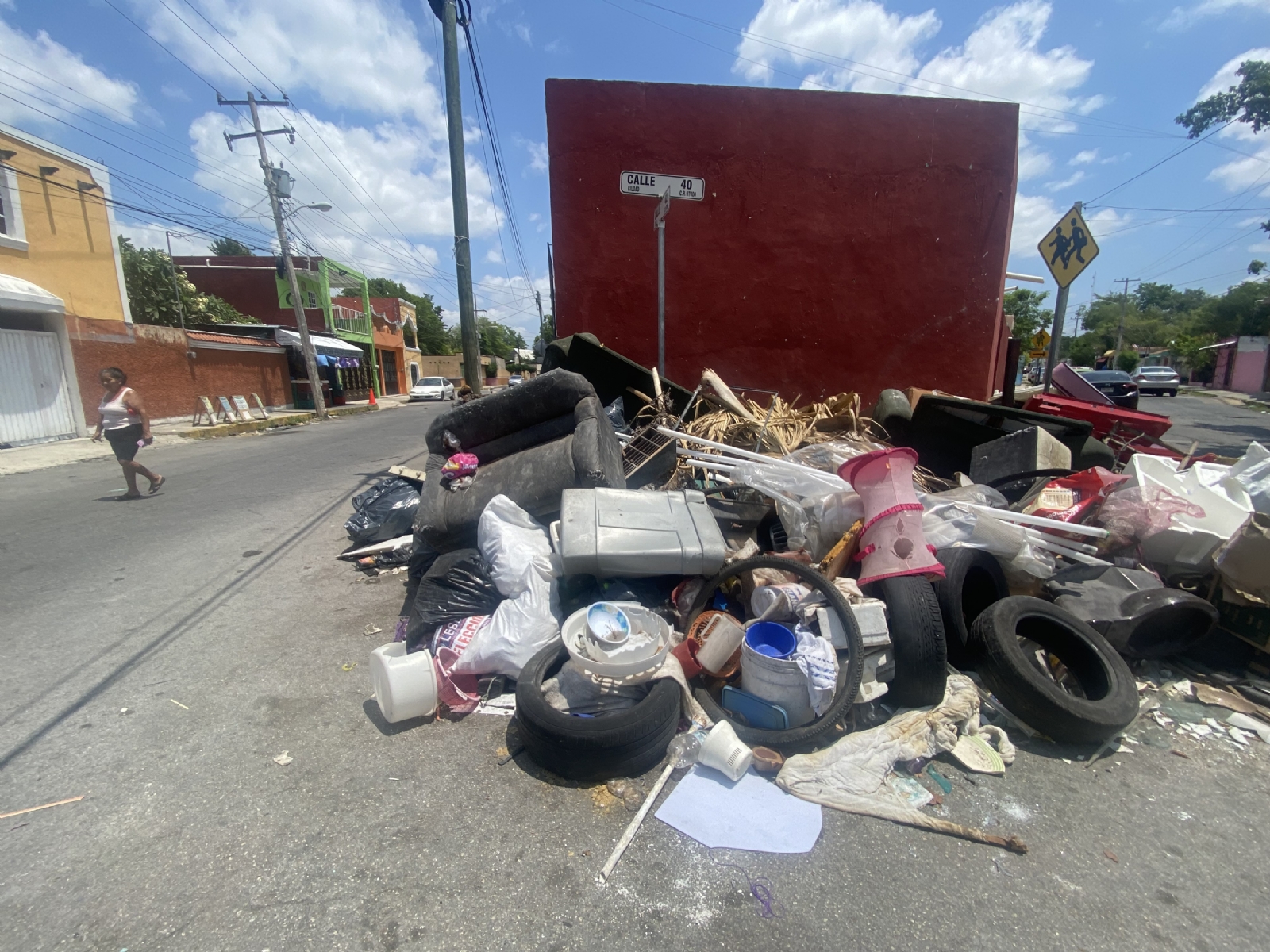 Estos desechos se encuentra en esquinas cercas de casas y escuelas