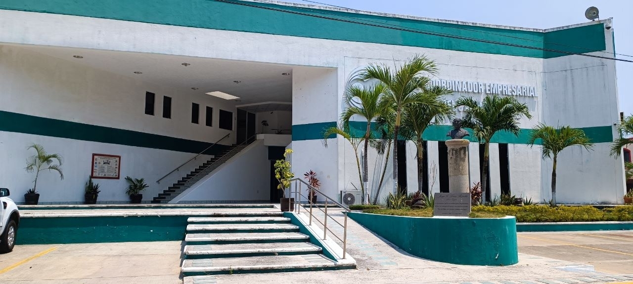 El nivel de empleo depende radicalmente de la actividad petrolera