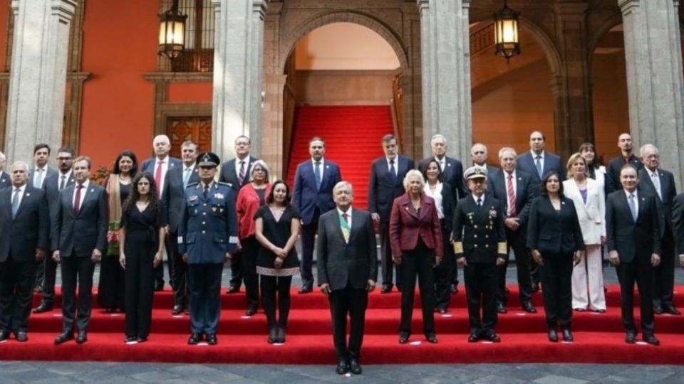 Funcionarios de la 4T que han renunciado para contender en elecciones de 2024
Funcionarios de la 4T que han renunciado para contender en elecciones de 2024