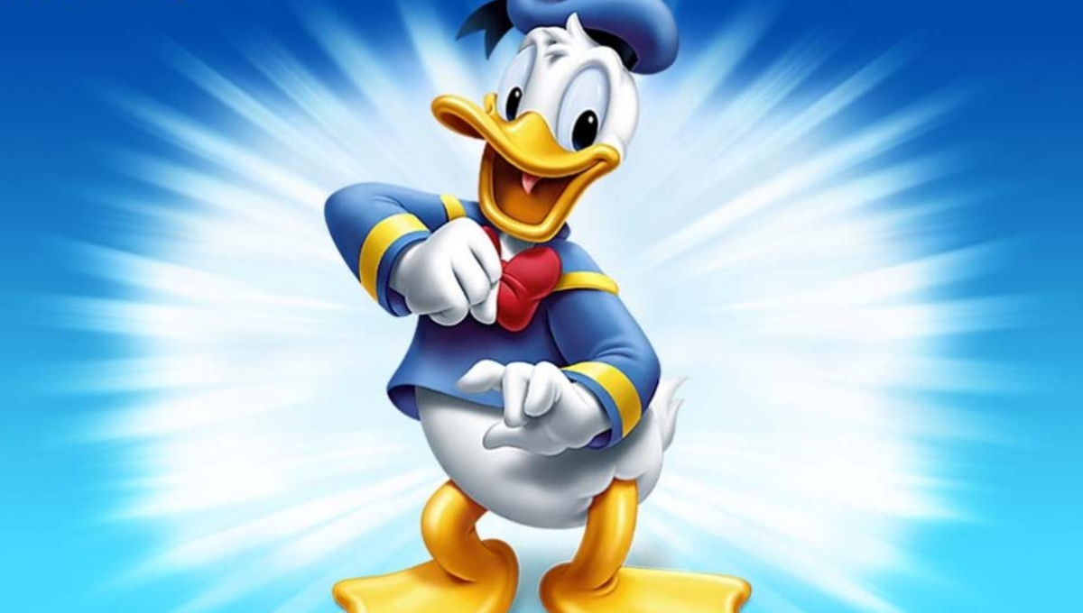 Su primera aparición fue con traje de marinero, en la película The Wise Little Hen Su primera aparición fue con traje de marinero, en la película The Wise Little Hen