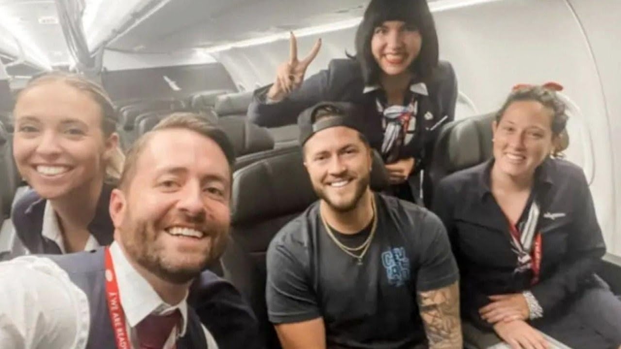 Un pasajero del vuelo doméstico fue el protagonista de la inusual conclusión en esta situación.
Un pasajero del vuelo doméstico fue el protagonista de la inusual conclusión en esta situación.
