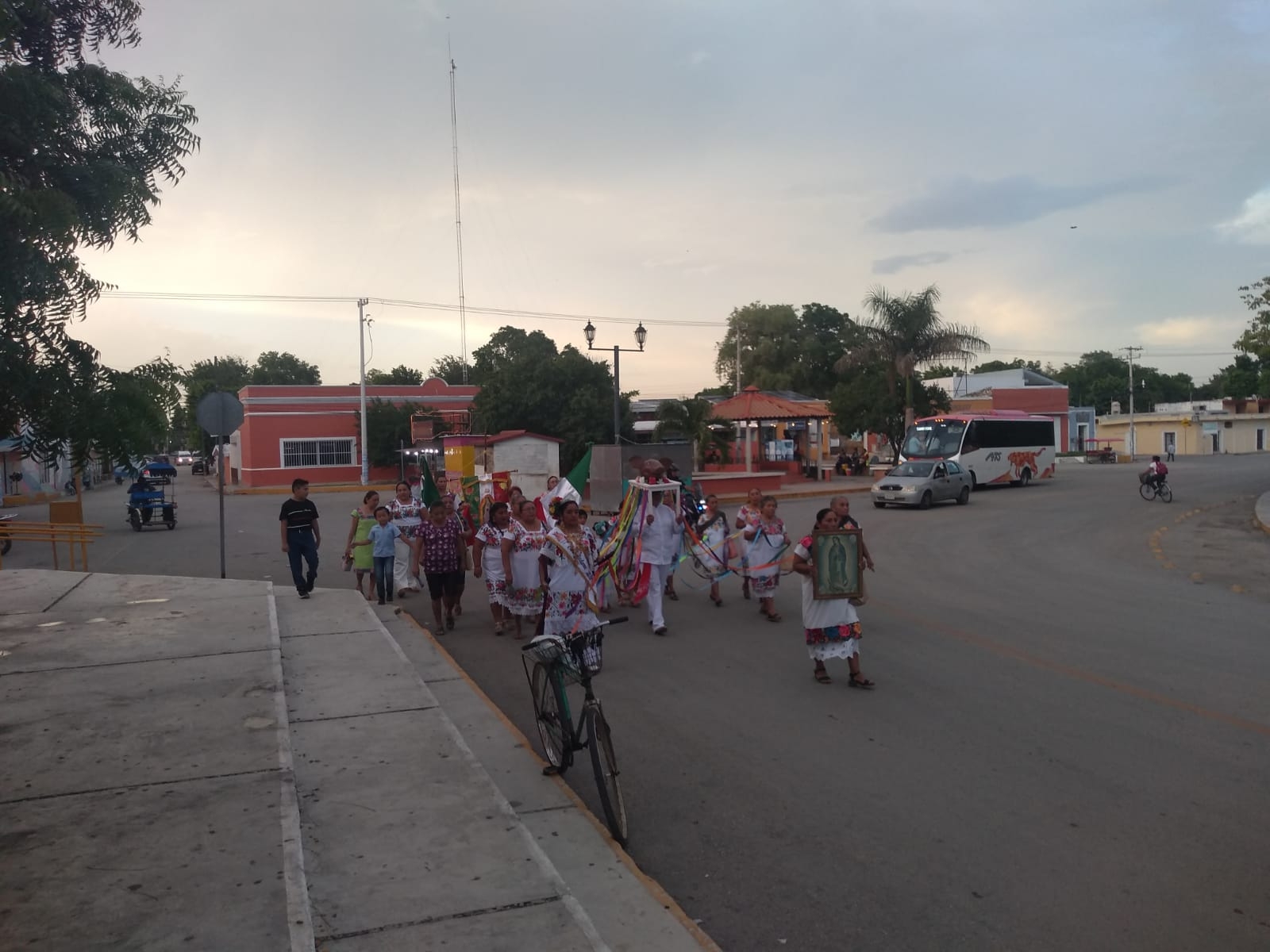 Realizan misa de procesión de la Virgen de Guadalupe en Chocholá
