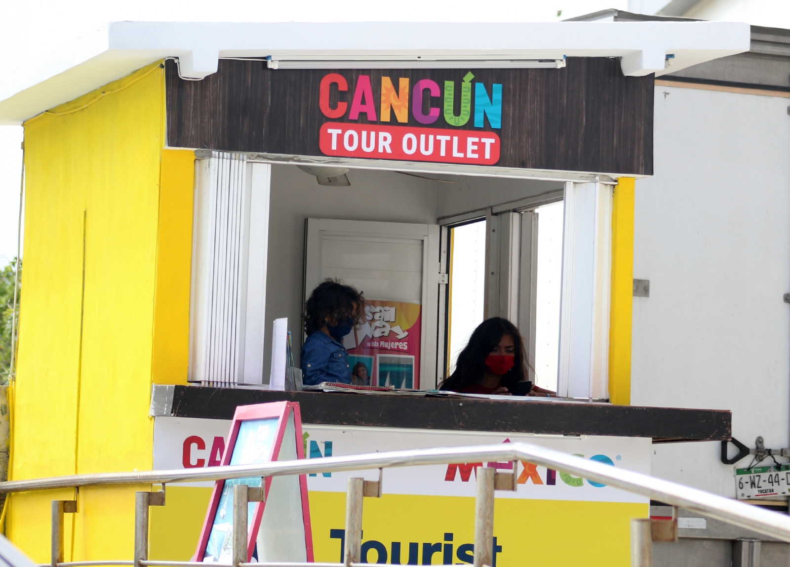 Hay poco interés de algunas compañías del sector turístico para integrarse al padrón de la Sedetur; sólo mil 400 de 11 mil que hay en el Estado, regularizaron sus estatus