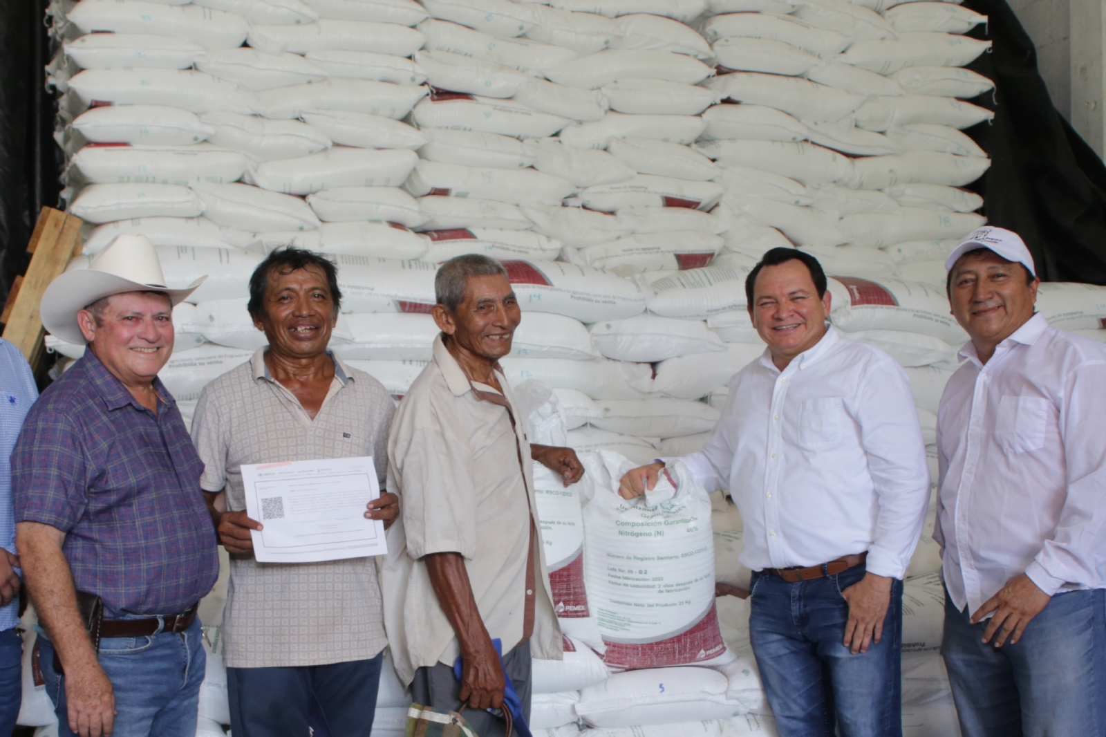 La entrega se realiza a través de 14 centros de distribución en varios municipos de Yucatán La entrega se realiza a través de 14 centros de distribución en varios municipos de Yucatán