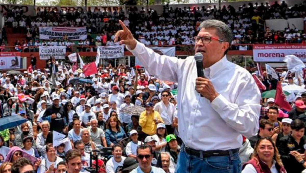 Ricardo Monreal se reunió con cientos de simpatizantes de Morena en la Ciudad de México