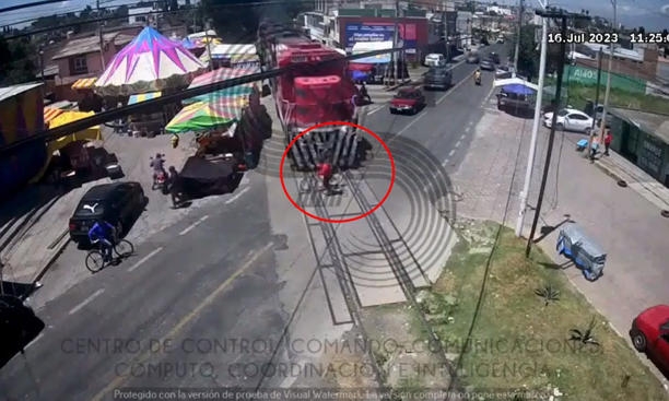 Hombre es arrollado por un tren en Tlaxcala: VIDEO