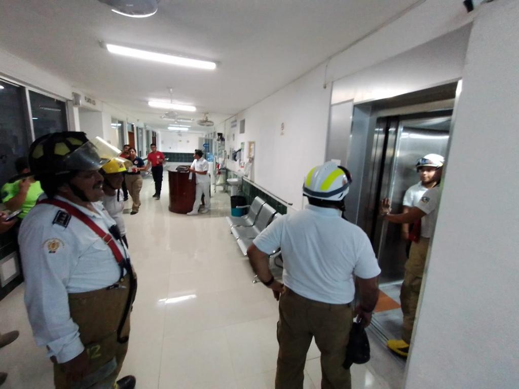 Una falla en el suministro eléctrico los dejó atrapados entre dos pisos Una falla en el suministro eléctrico los dejó atrapados entre dos pisos
