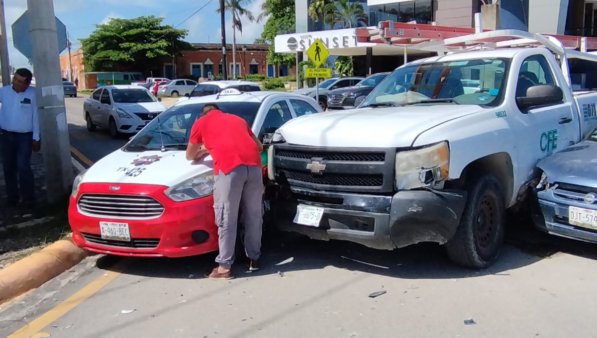 El accidente afectó a tres autos y dejó una persona lesionada