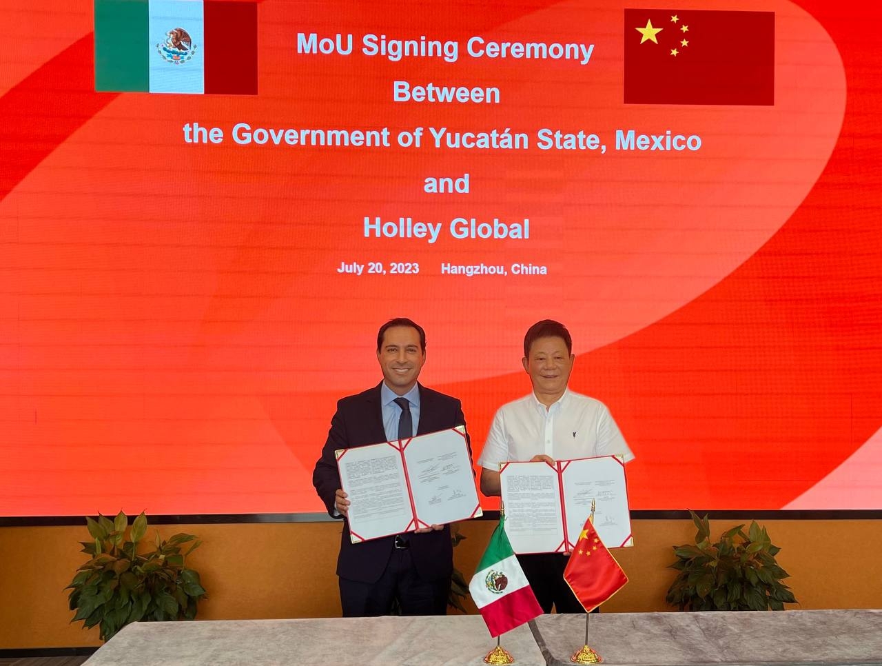 Firma el gobernador Mauricio Vila carta de intención con Holley Group para que se establezca en Yucatán Firma el gobernador Mauricio Vila carta de intención con Holley Group para que se establezca en Yucatán