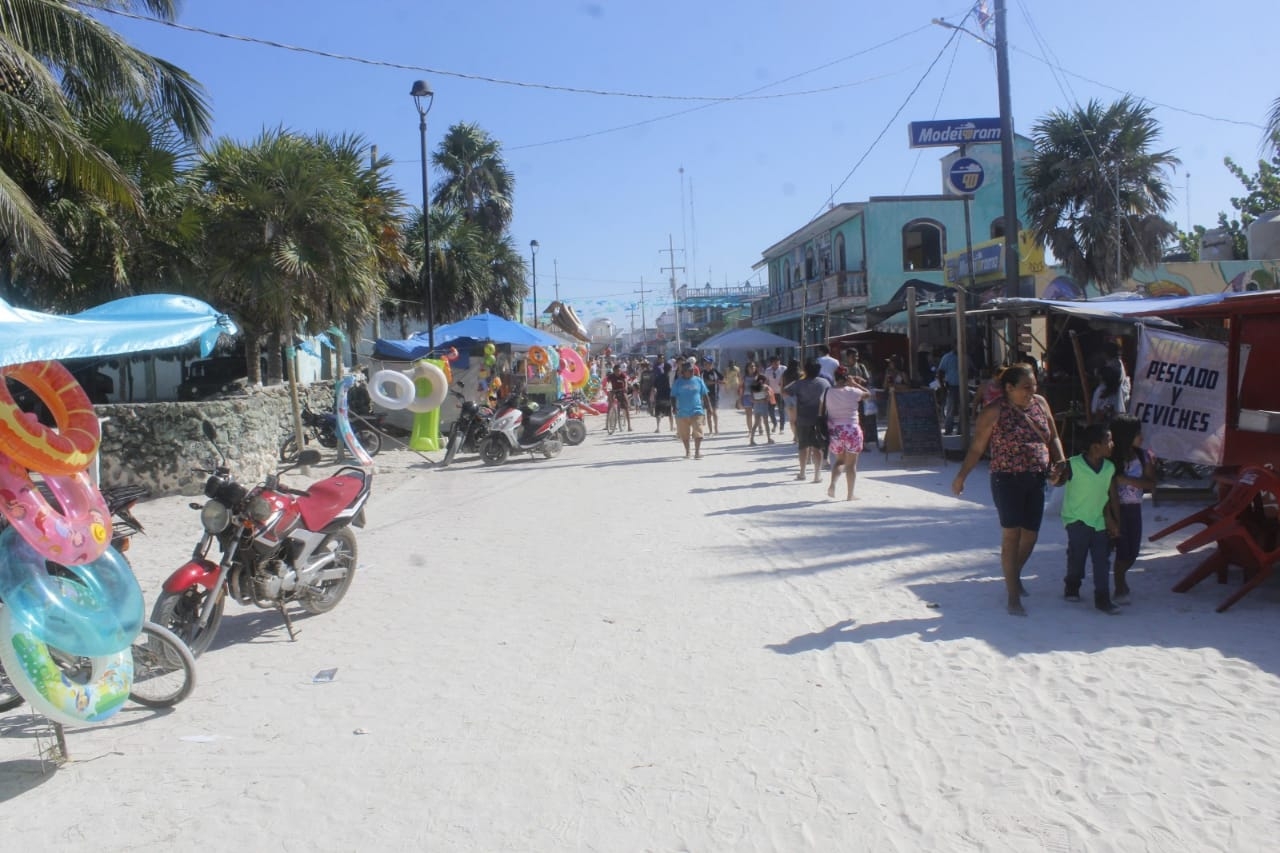 Actividad pesquera podría desaparecer en el Oriente de Yucatán, pobladores van por el turismo