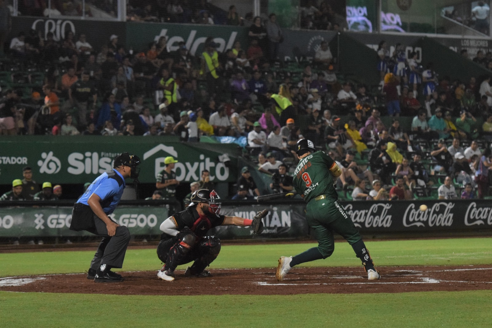 Leones de Yucatán gana 3 a 2 a los  los Piratas de Campeche
