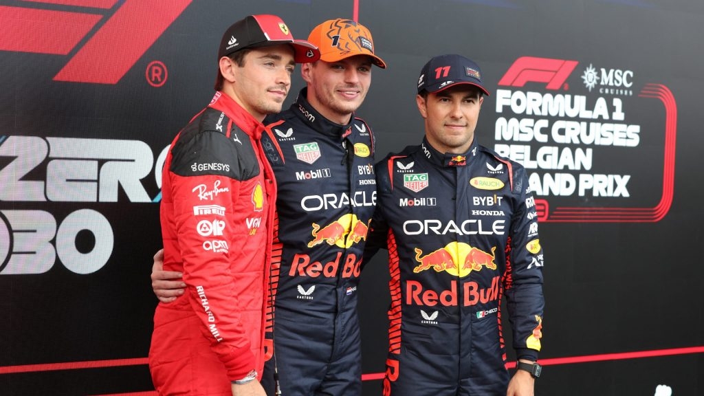 La comunicación que tuvo el piloto mexicano con Hugh Bird y Christian Horner

