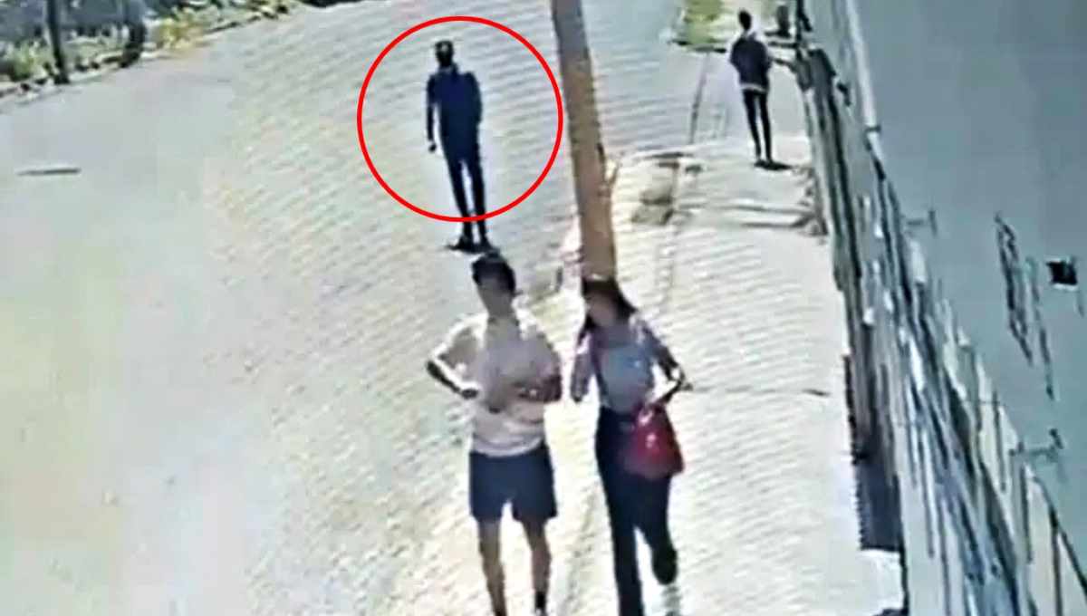 Los jóvenes resultaron ilesos pese a que el hombre se encontraba armado Los jóvenes resultaron ilesos pese a que el hombre se encontraba armado