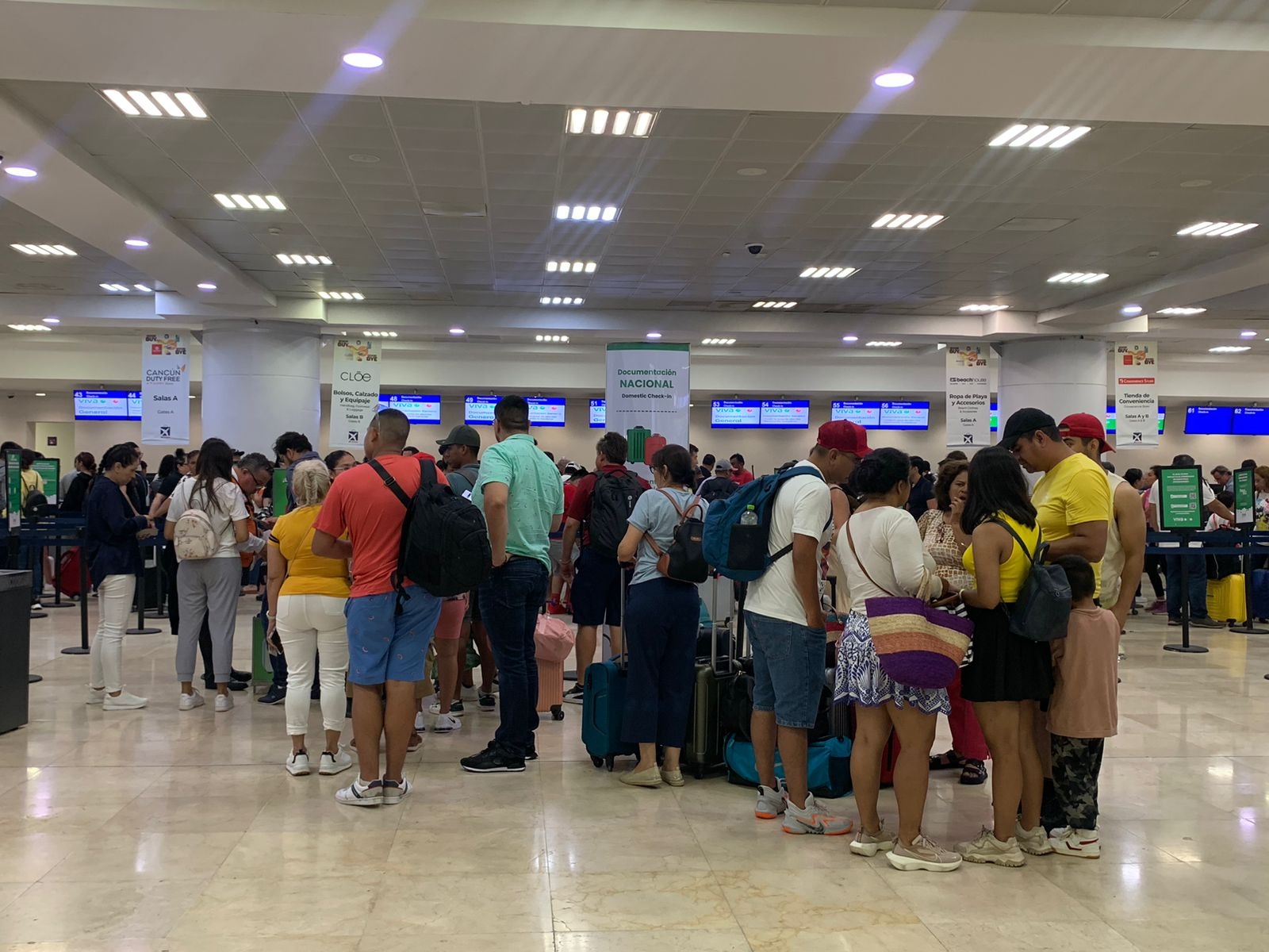 Se reportan 554 vuelos programados