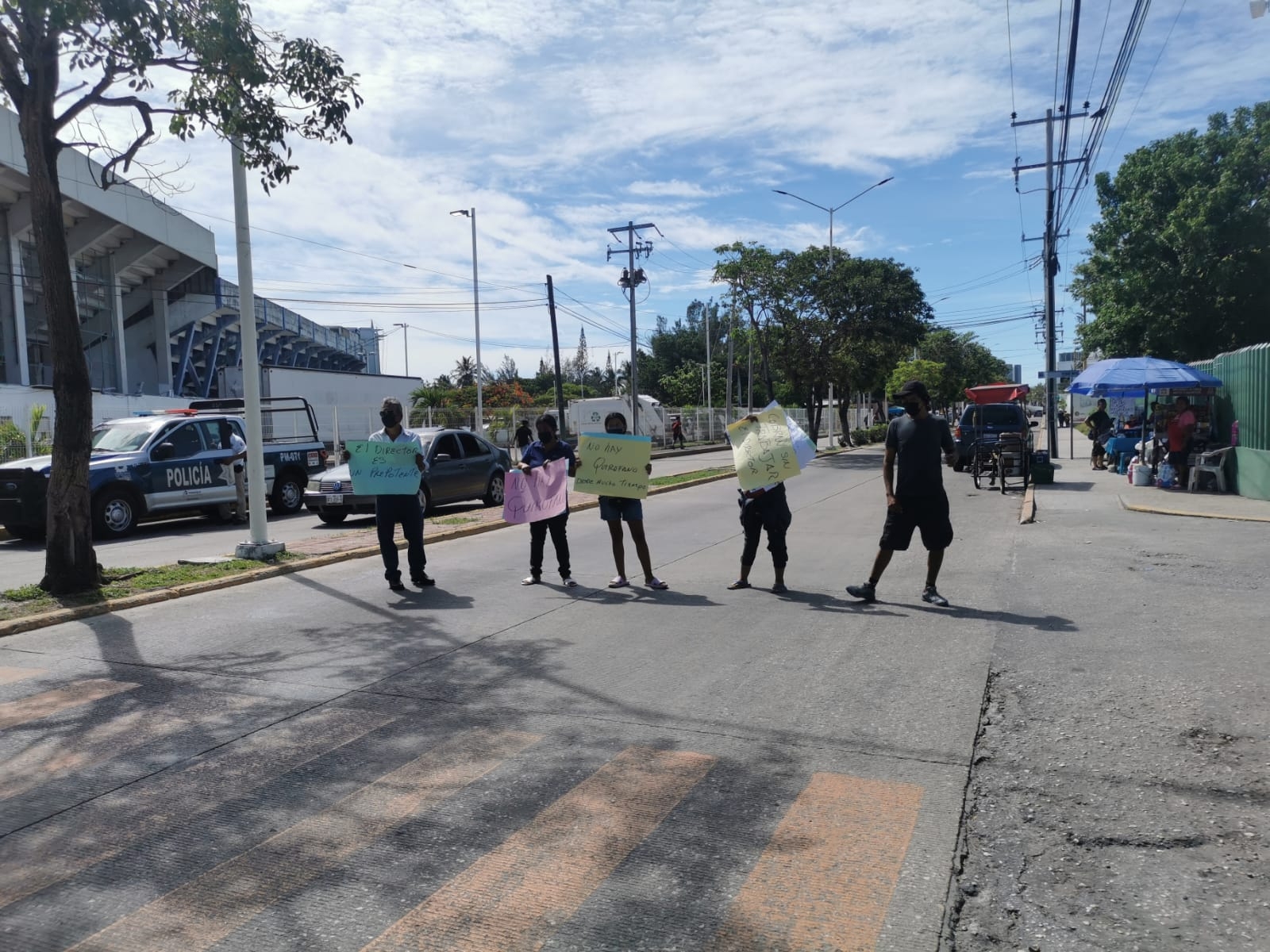 Protestan en el IMSS de Ciudad del Carmen por presunta falta de atención médica