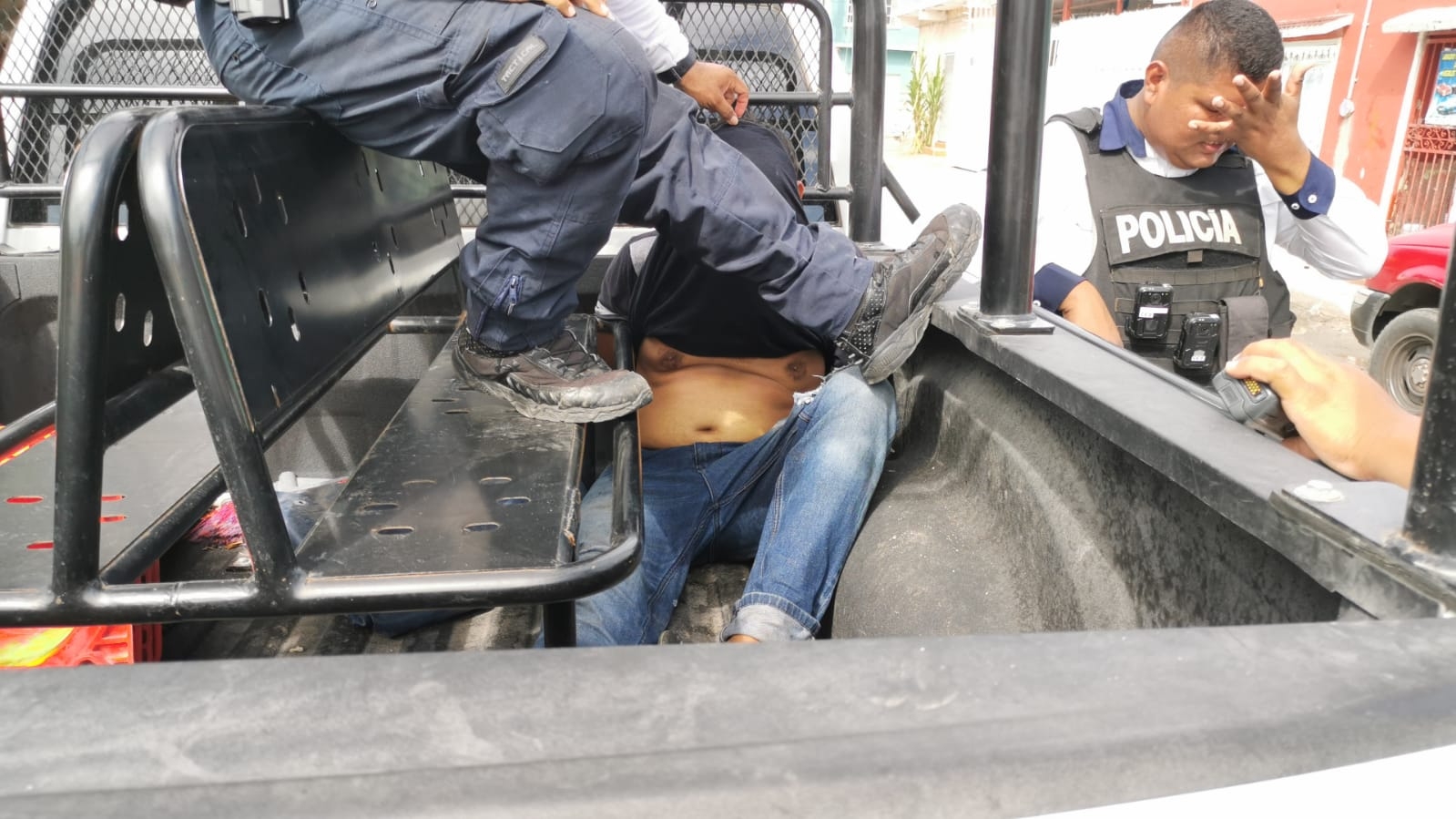 Lesiona a su pareja con un arma blanca y es detenido en Ciudad del Carmen