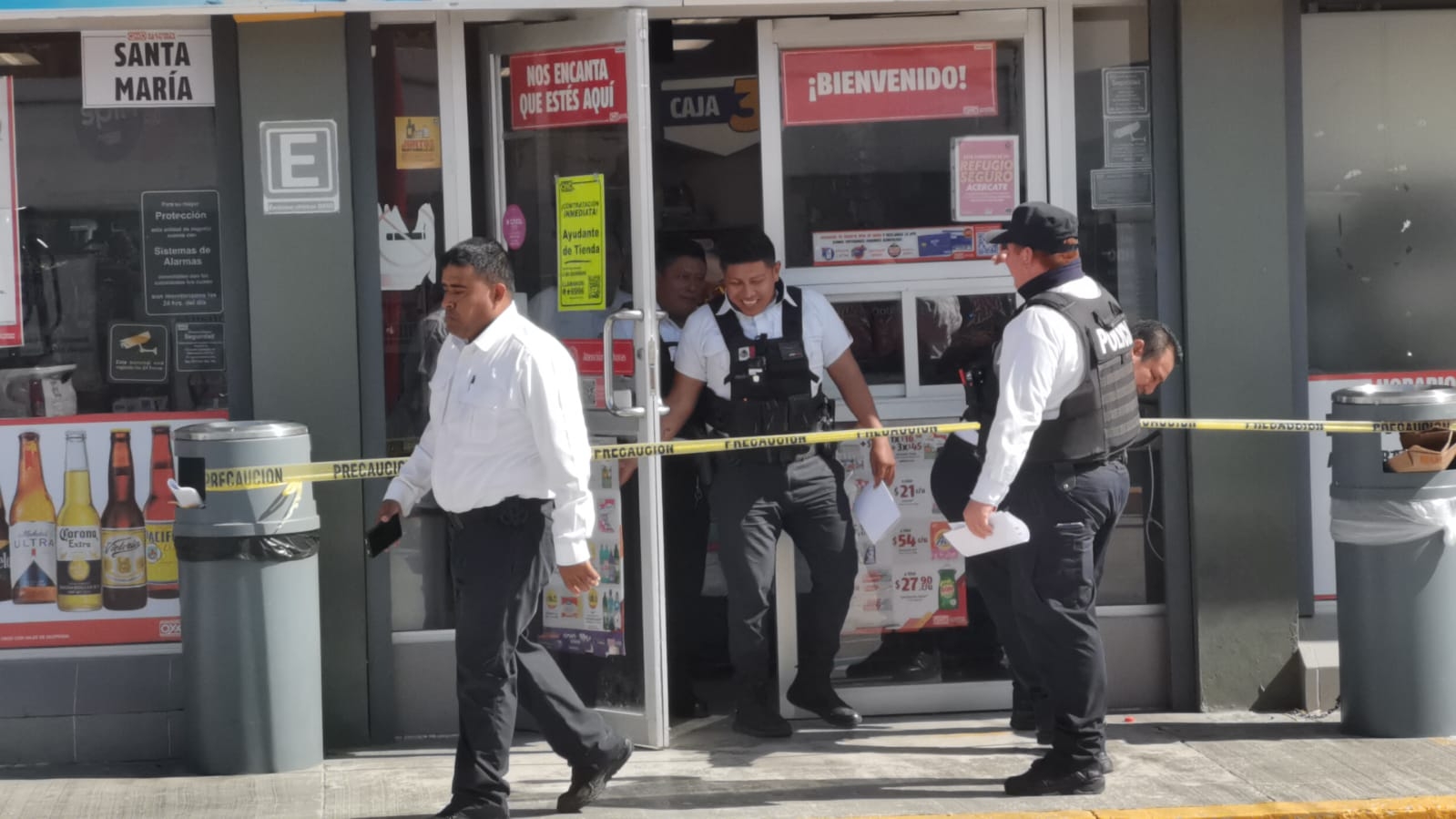 Los hombres huyeron sin ser detenidos Los hombres huyeron sin ser detenidos