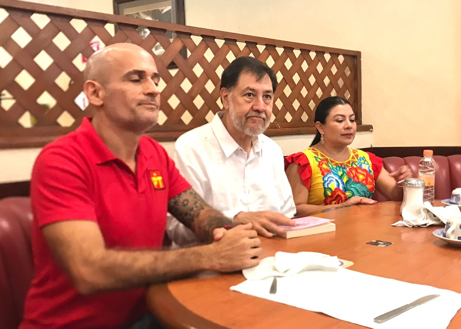 Gerardo Fernández Noroña realizará un recorrido por el Mercado 23 y mostrará el "noroñabus" en la zona de El Crucero