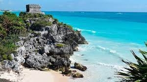 Tulum se localiza al sur de Cancún Tulum se localiza al sur de Cancún