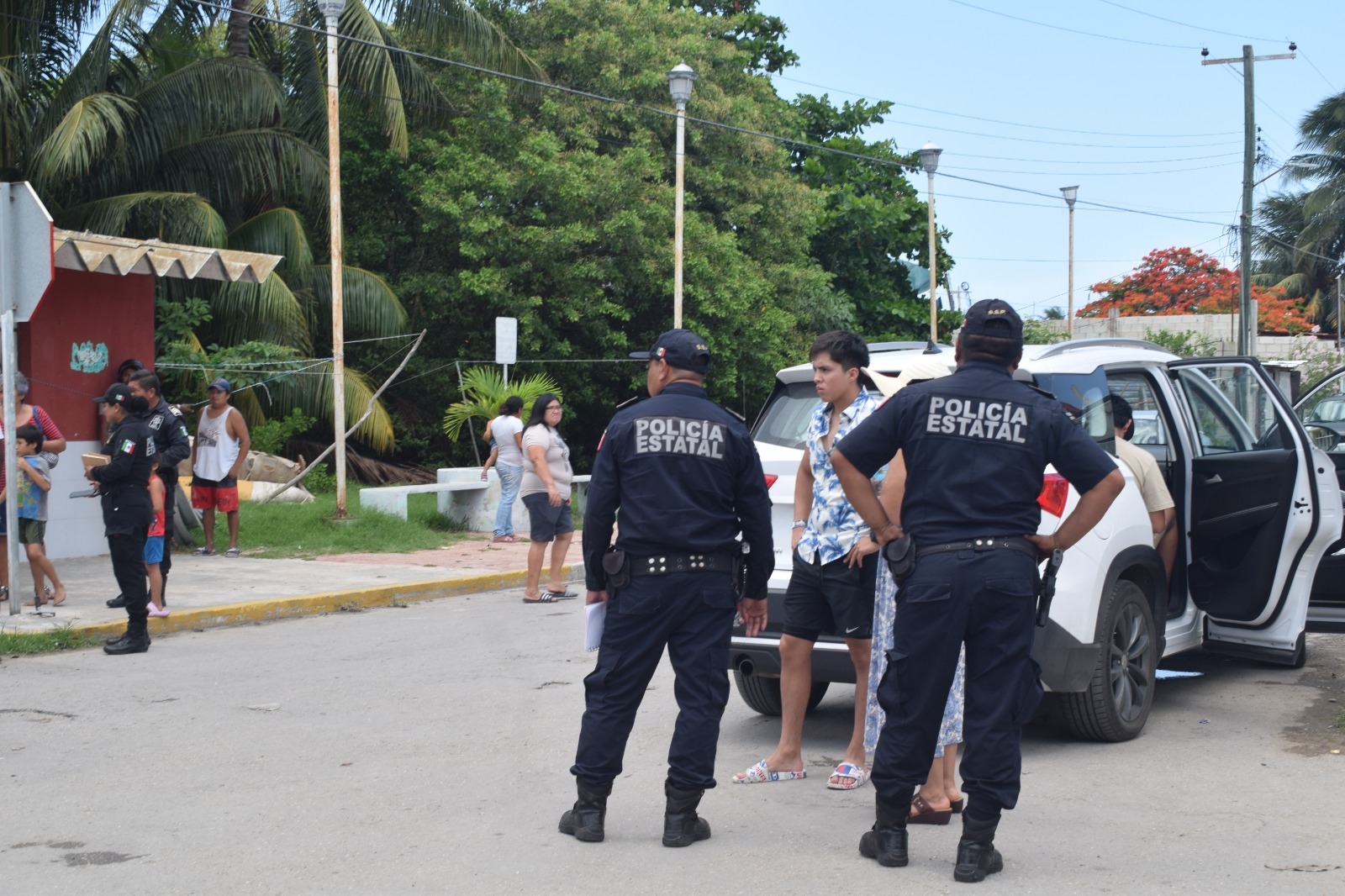 En el auto viajaba una familia de turistas de Quintana Roo