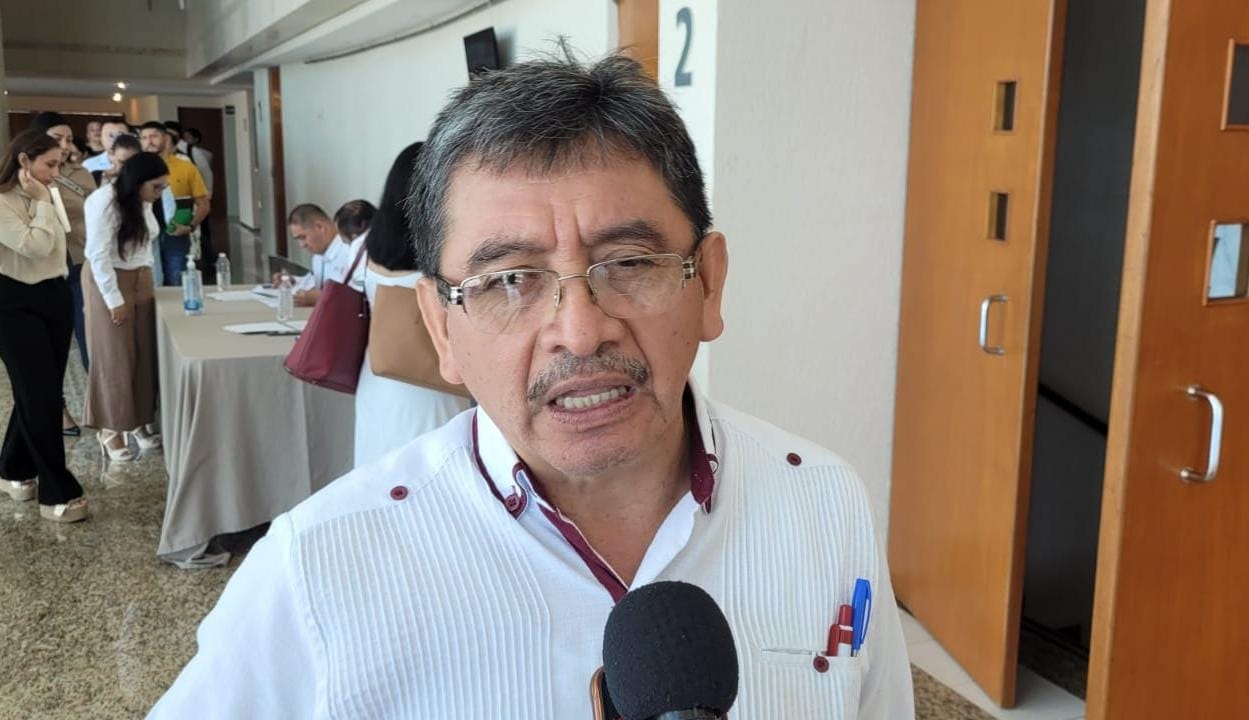 Roberto Herrera Maas, alcalde de Dzibalché, destacó las obras del Tren Maya