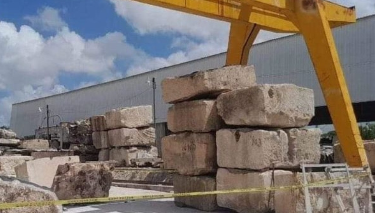 Compañeros del obrero solicitaron la presencia de paramédicos, pero el hombre perdió la vida al instante