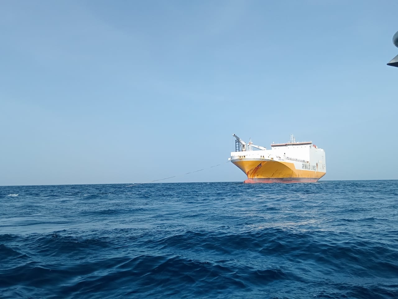 El buque continúa encallado en Sisal mientras continúan las evaluaciones ambientales