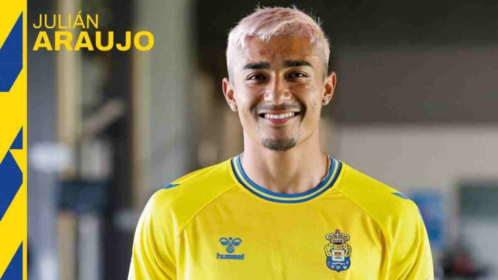 Julián Araujo se fue a préstamo con Las Palmas, pues militaba en el Barcelona Julián Araujo se fue a préstamo con Las Palmas, pues militaba en el Barcelona