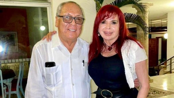 Layda Sansores, pide matrimonio a Romeo Ruiz, Embajador de México en Guatemala.
