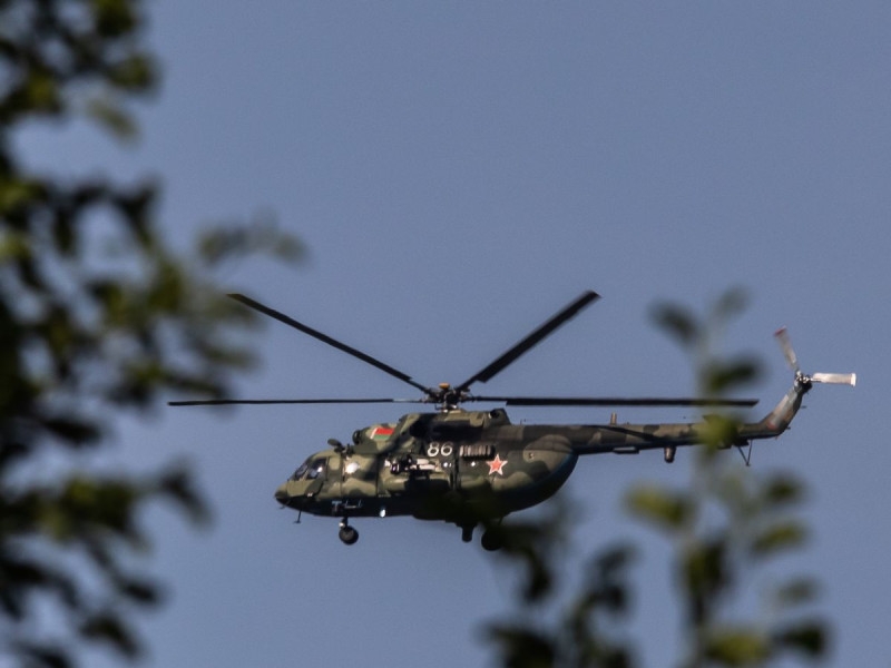 Polonia denuncia que dos helicópteros bielorrusos violaron su espacio aéreo Polonia denuncia que dos helicópteros bielorrusos violaron su espacio aéreo