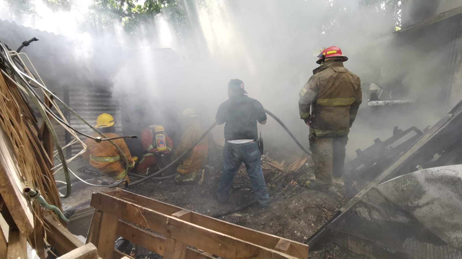 Solamente se registraron daños materiales en el incendio