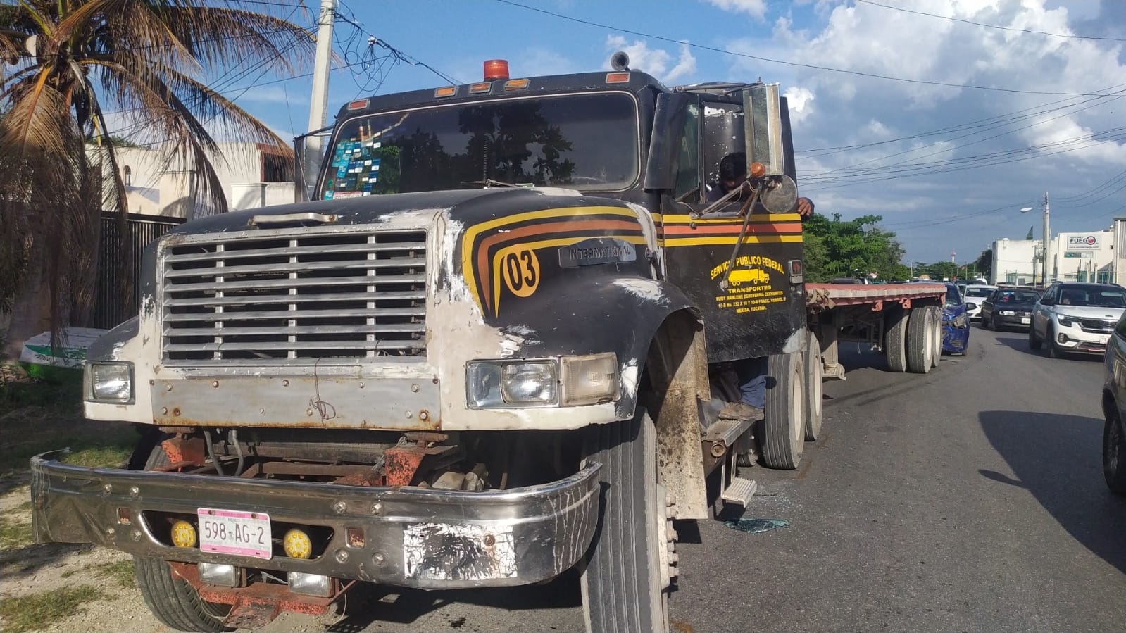 En el sitio se encuentra personal de la Policía Municipal de Kanasín