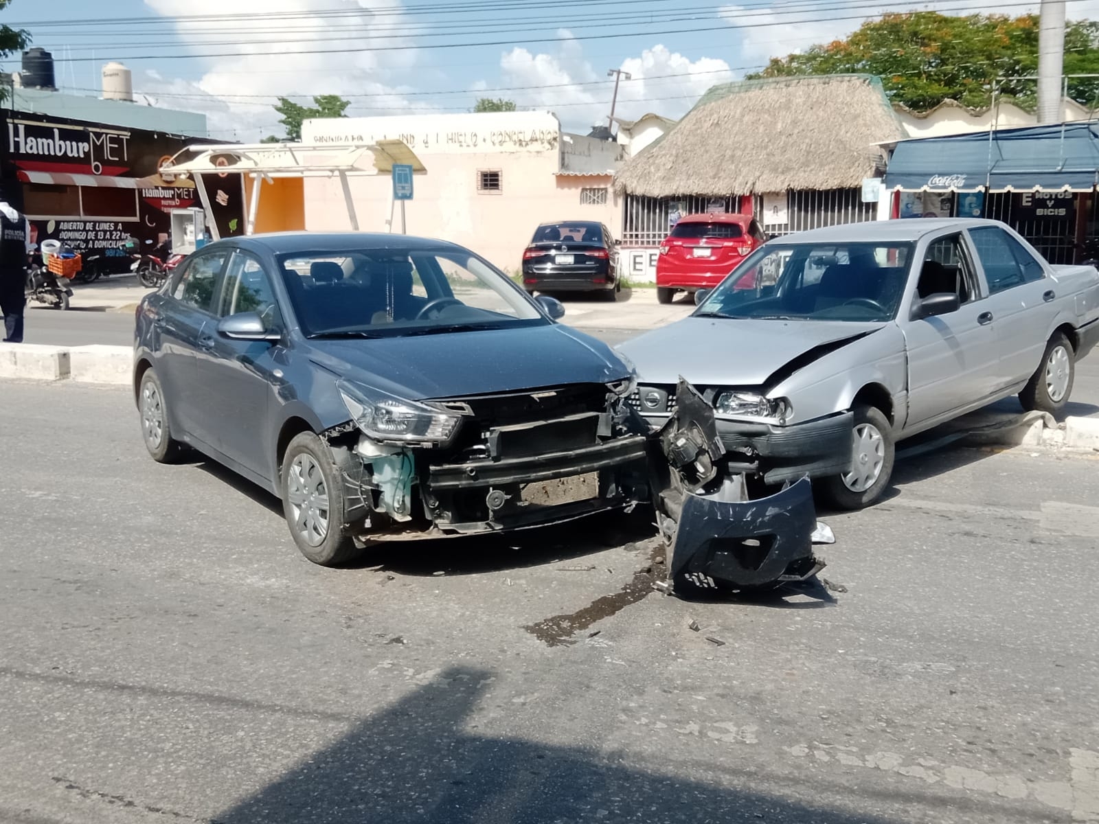 Solamente se registraron daños materiales en el choque