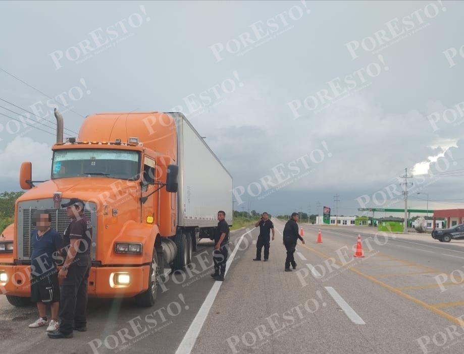 El trailero fue detenido y puesto a disposición de las autoridades