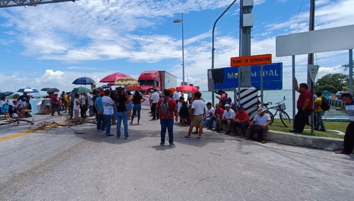 Los jubilados y pensionados estarán en contacto con el Gobierno de Campeche hasta que se salde la deuda Los jubilados y pensionados estarán en contacto con el Gobierno de Campeche hasta que se salde la deuda